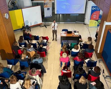 Σε 5 πόλεις της Ελλάδας βρέθηκε το πρόγραμμα «Σχολεία-Πρέσβεις του Ευρωπαϊκού Κοινοβουλίου»