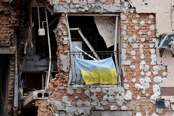 Η στρατιωτική βοήθεια προς την Ουκρανία να συνεχιστεί για όσο είναι απαραίτητο, ζητά το ΕΚ